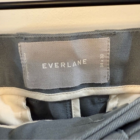 EVERLANE Men's Gray/green performance Chino Pants - Picture 5 of 9